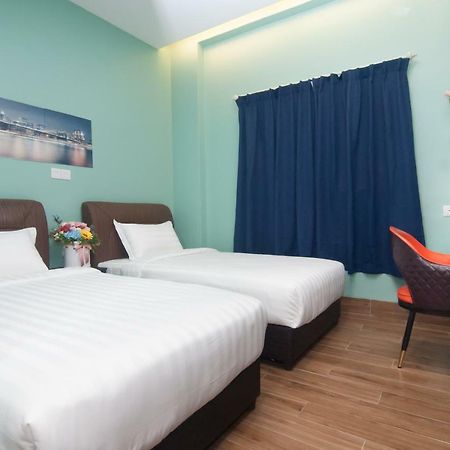 Good 9 Hotel - Bukit Dahlia Johor Bahru Kültér fotó